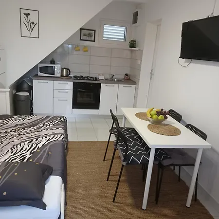 Apartment Ana - Meka Draga Obrovac